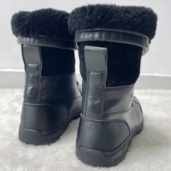 UGG #1098890K Kid's Black Butte II Lace Up Boot Leather Shoes Size 4 US - Picture 4 of 11